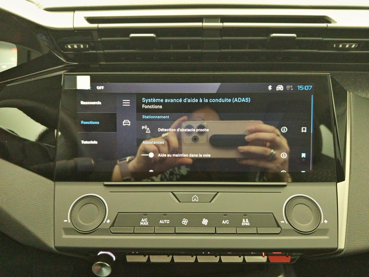 Peugeot 308 sw hybrid 145 e-dcs6 allure — photo 28