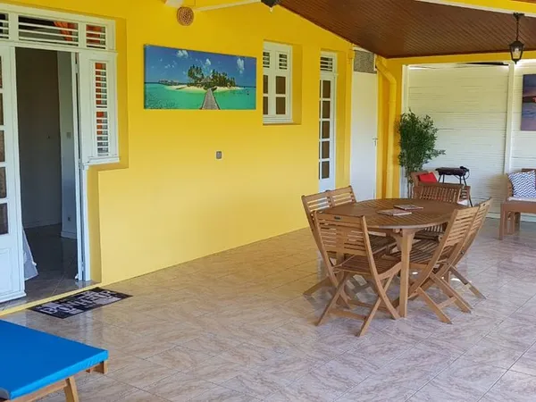 Location Haut de villa F4 120 m² - 3 chambres climatisées - Le François
