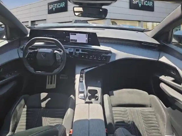 Peugeot 3008 electrique 325ch batterie 73 kwh 4x4 gt exclusive — photo 9