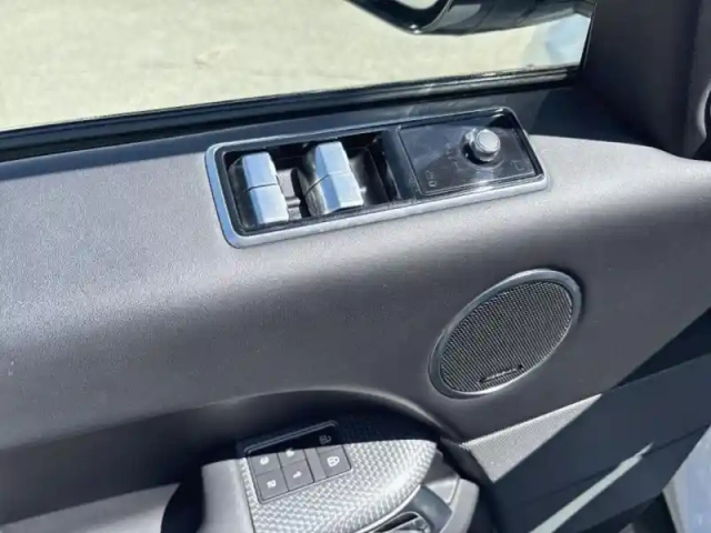 Land Rover Range Rover 2.0 p400e 404ch autobiography swb mark ix — photo 15