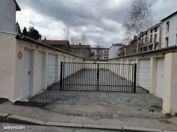 Location garage fermé de 14m2