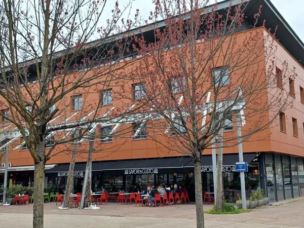 ÉCHIROLLES - PLATEAU DE BUREAUX 692 m² - 11 PARKINGS