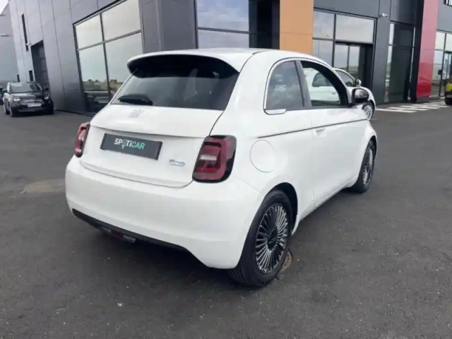 Fiat 500 e 95ch icône plus (pack style) — photo 5