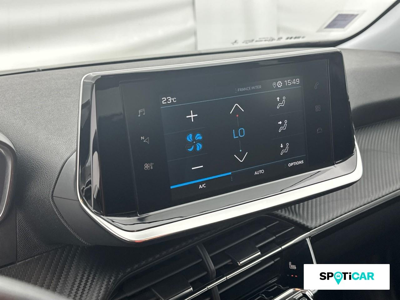 Peugeot 2008 1.2 puretech 130ch s&s style eat8 — photo 13