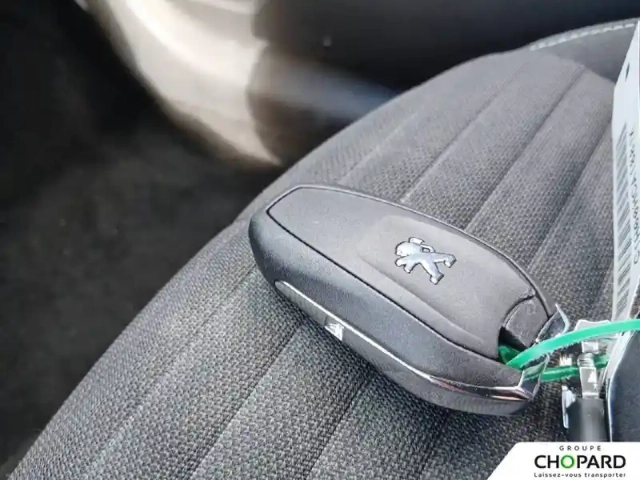 Peugeot 208 electrique 50 kwh 136ch — photo 14