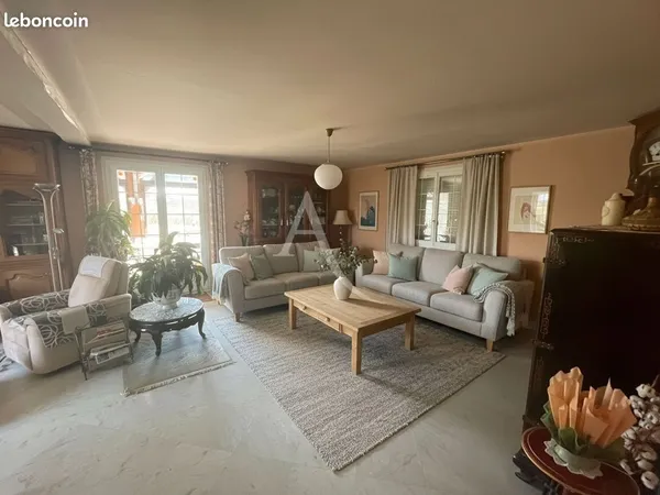 Maison 6 pièces 144 m²