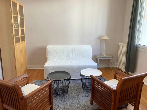 Loue T3 55m² meublé Tours centre