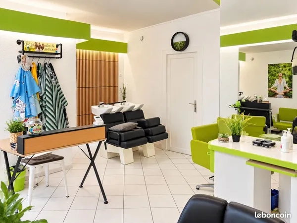 Local commercial 25m2 + cave 9m2 / Centre Ville