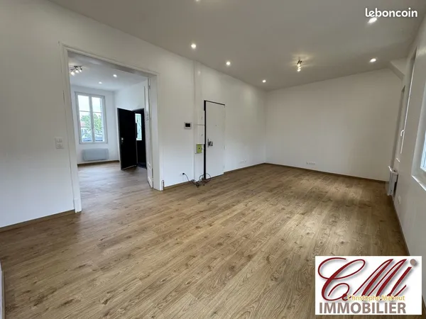 Bureaux 75 m² Vitry-le-François