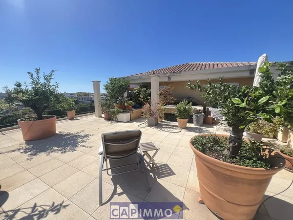 LA GARDE T4 110M2 STANDING VENDU EN NUE PROPRIETE