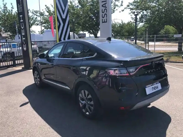 Renault Arkana mild hybrid 140 edc gsr2 — photo 5