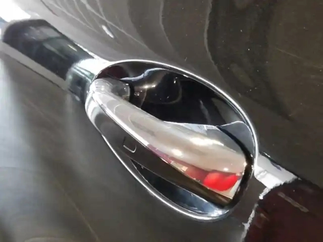 Mercedes Eqa 250+ amg line — photo 16