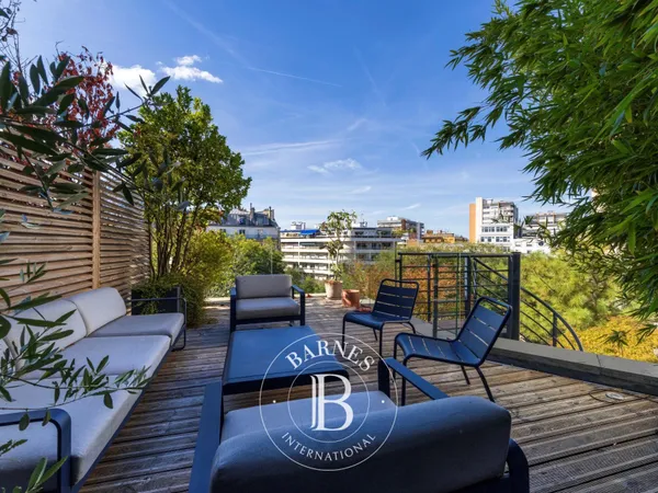 Off Market - Maison d'architecte - Bien d'exception - Terrasses - Ascenseur