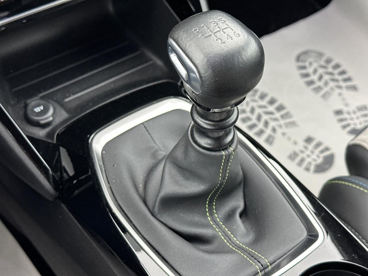 Peugeot 208 puretech 100 s&s bvm6 gt pack — photo 30