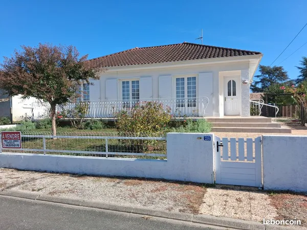NEUVIC 24 Maison de plain-pied à vendre
