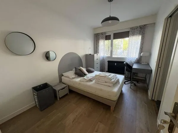 Studio 1 pièce 13 m²