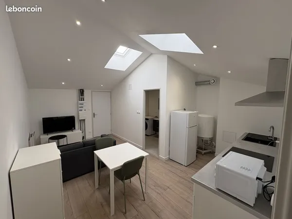 Appartement meublé F2 lumineux de 43m² + wifi