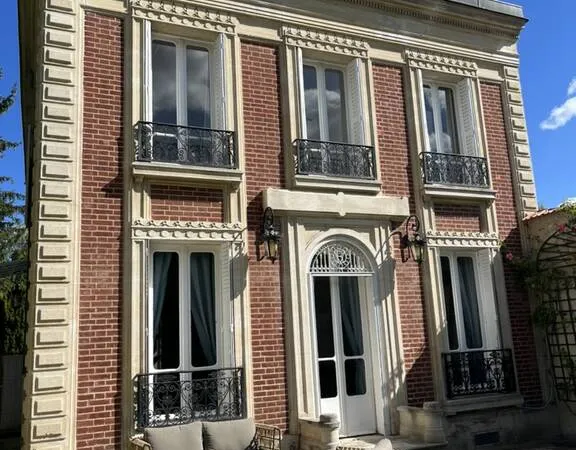 Maison 5 pièces 201 m²