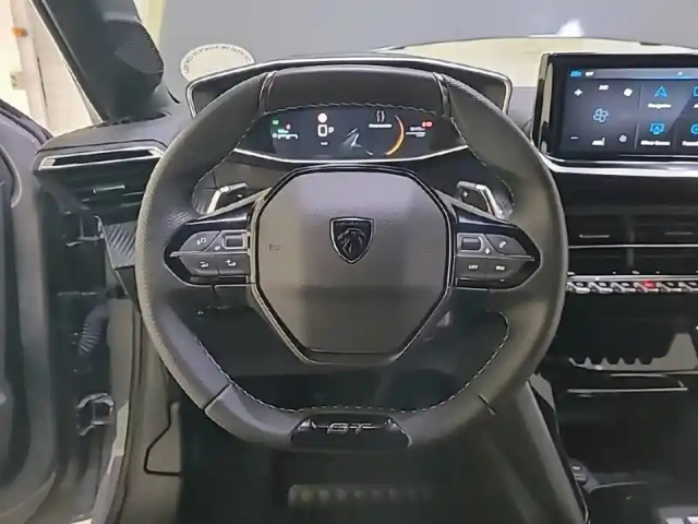 Peugeot 208 hybrid 110 e-dcs6 — photo 28
