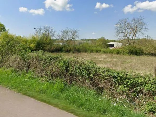 Terrain 2958 m² CHARNY OREE DE PUISAYE