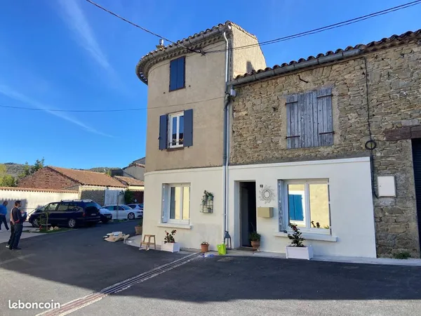 Maison de village de 120 m² habitables sur 145 m² de surface totale à Tourreilles