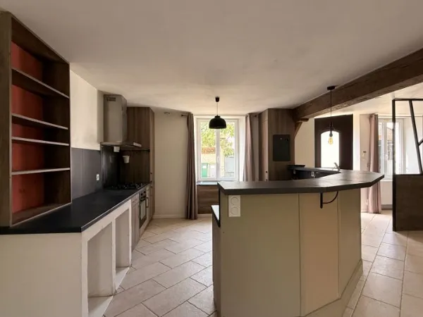 Maison 6 pièces 152 m² à Saint-Jean-de-la-Ruelle