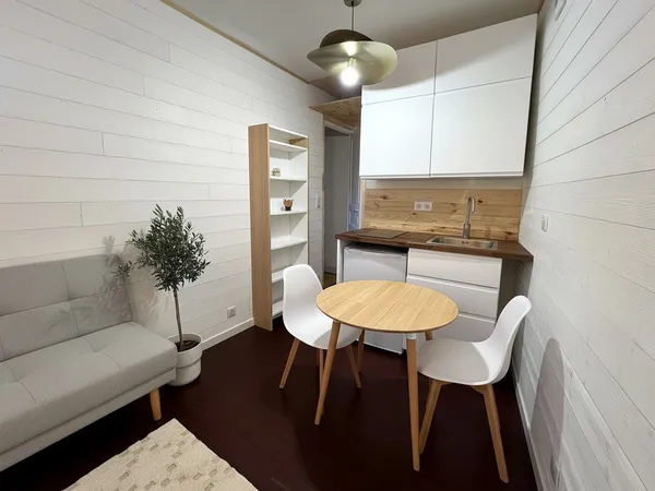 Biarritz - centre ville proche grande plage studio t1 de 12m² refait a neuf
