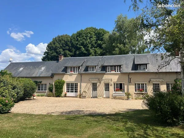 Propriété 162 m2 7 pièces Autheuil-Authouillet longere et dépendances