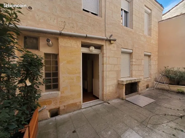Appartement de 33m2 a rénover + cave de 33m2