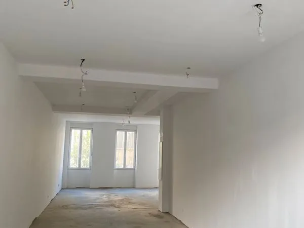 Appartement et magasin