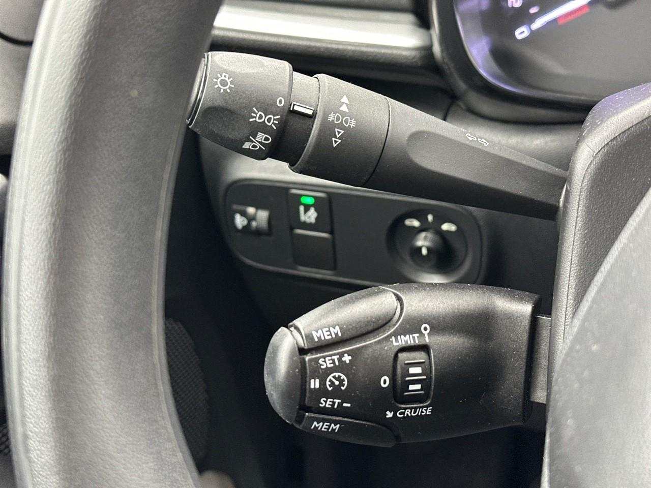 Citroën C3 puretech 83 ch bvm5 you — photo 17