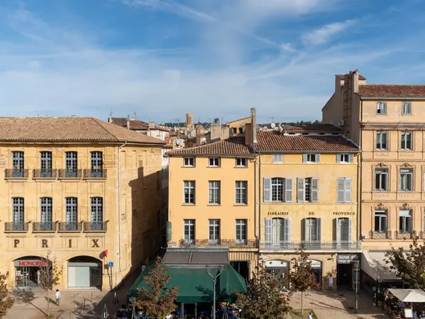 Aix-en-Provence « Cours Mirabeau » : Appartement de type 3/4