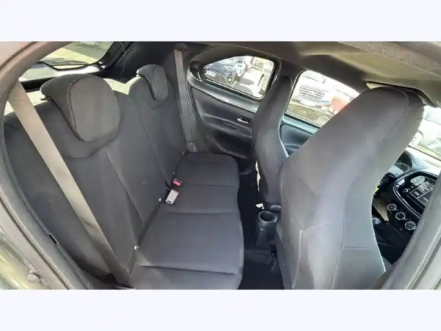 Toyota Aygo 1.0 vvt-i 72 design — photo 11