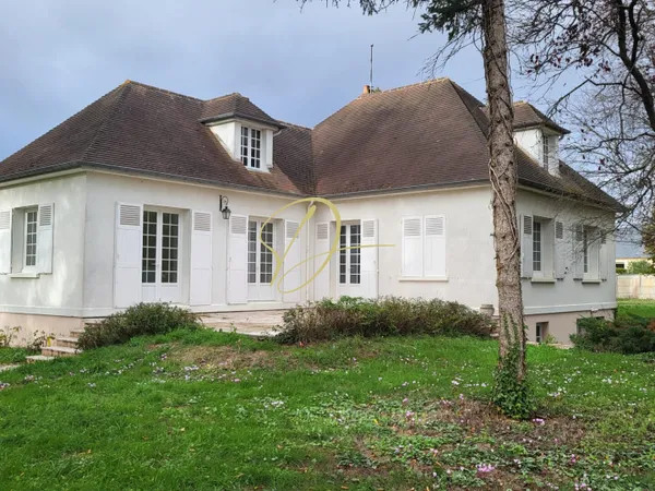 Maison 117 m²; sous-sol total, 3 400 m² de terrain