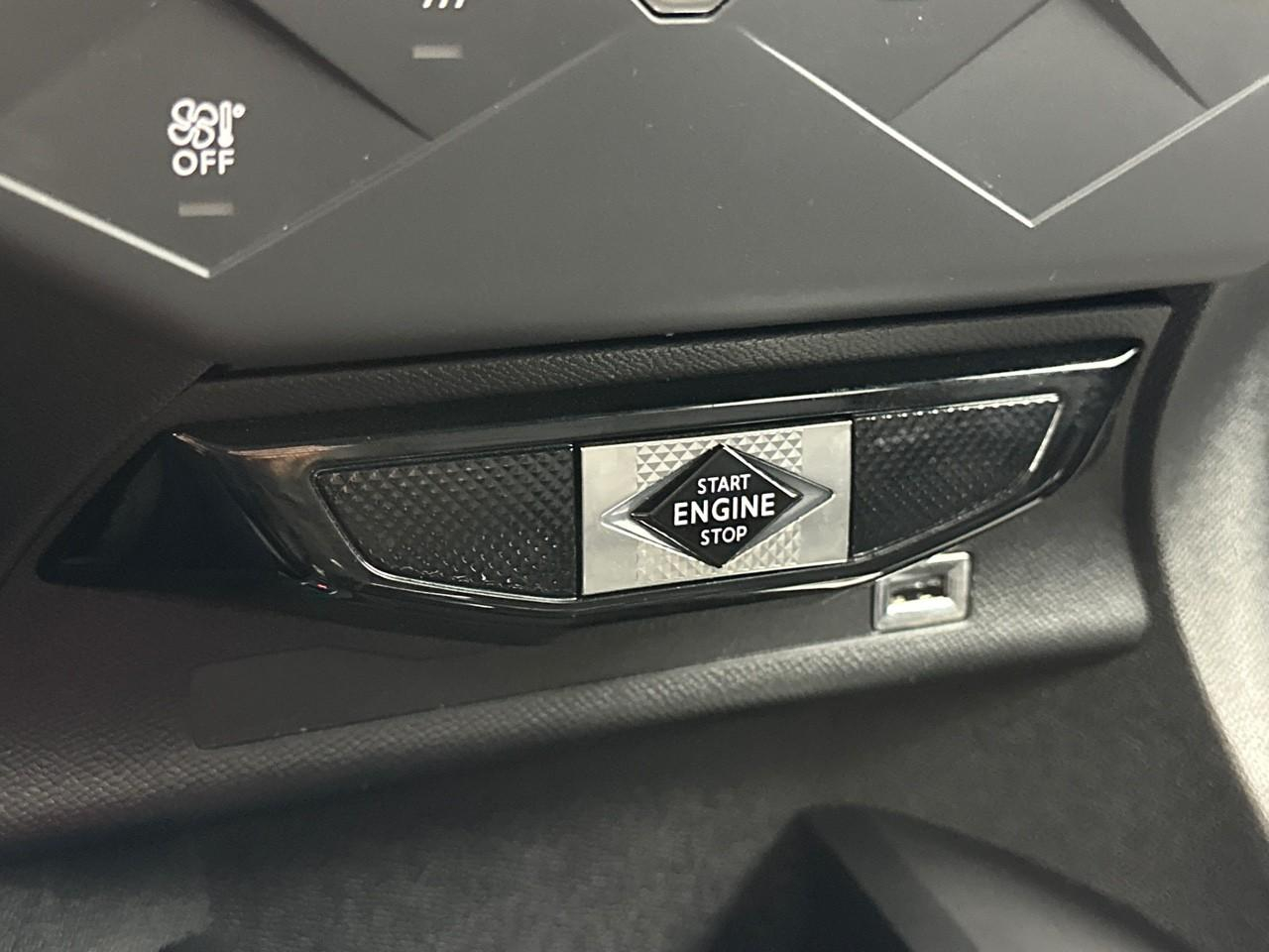 Ds Ds 3 crossback puretech 130 eat8 toits de paris — photo 30