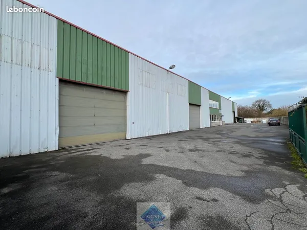 Local 1580 m² Feuquières-en-Vimeu
