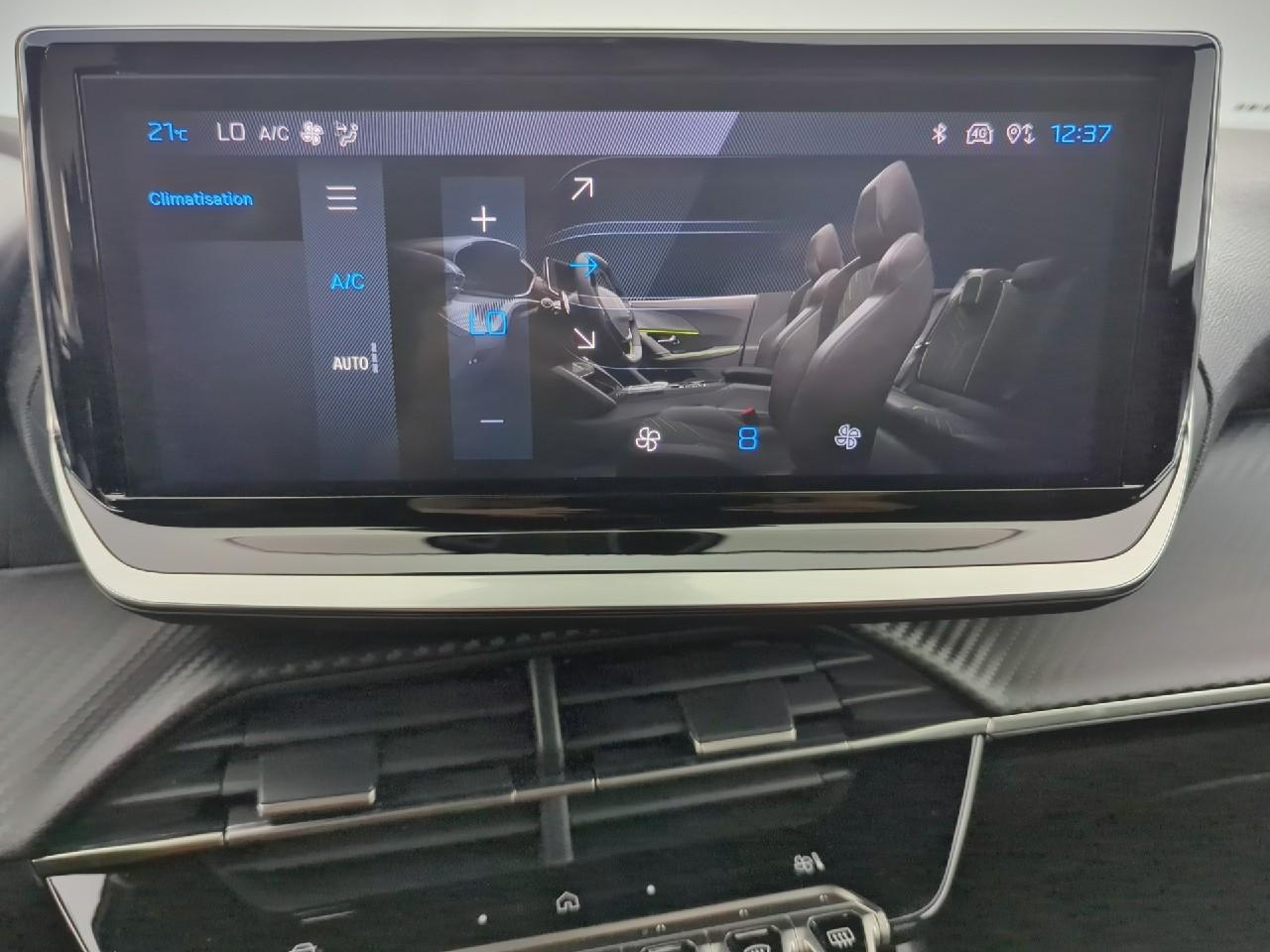 Peugeot 2008 hybrid 145 ch e-dcs6 allure — photo 15