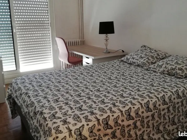 Colocation filles - 2 chambres dispo
