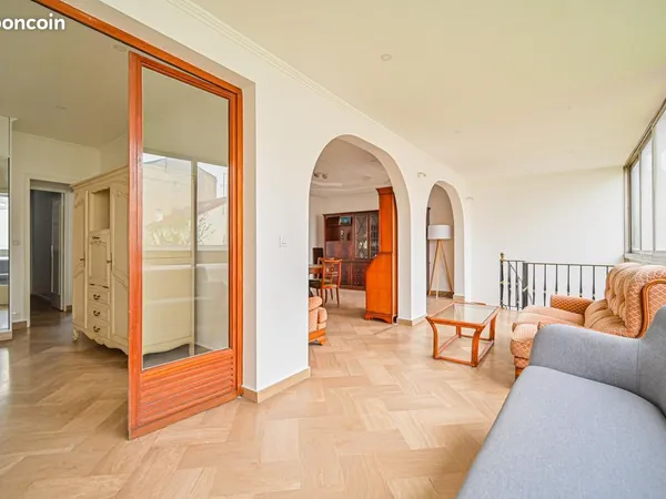 Maison 6 pièces 191 m²