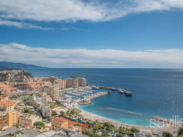 Magnifique penthouse proche de Monaco