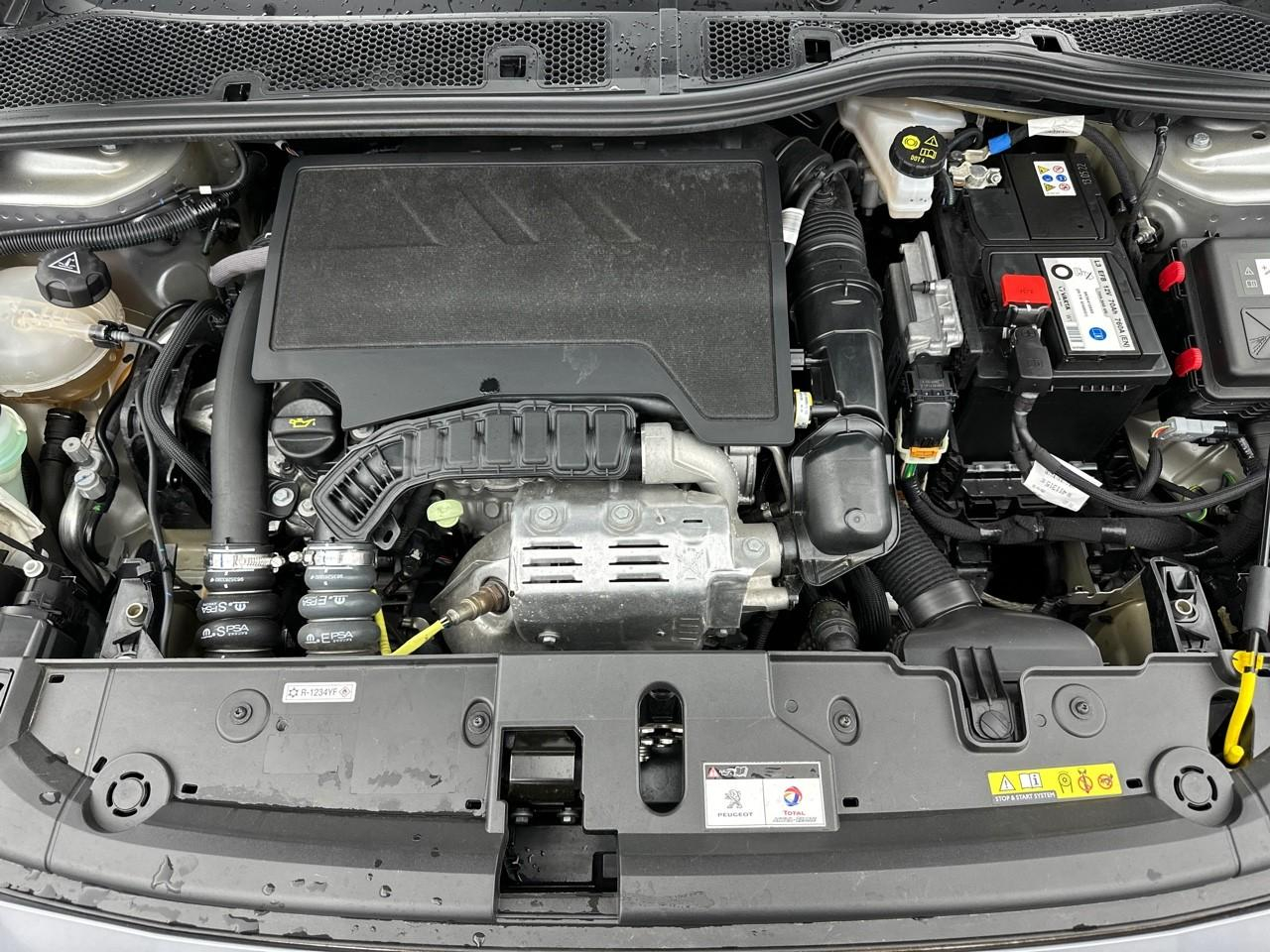 Peugeot 208 puretech 100 s&s bvm6 style — photo 13