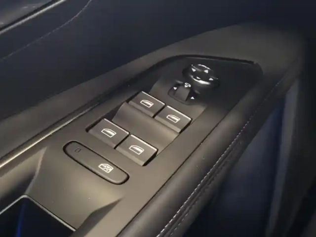 Peugeot 3008 plug-in hybrid 225ch gt e-eat8 — photo 9