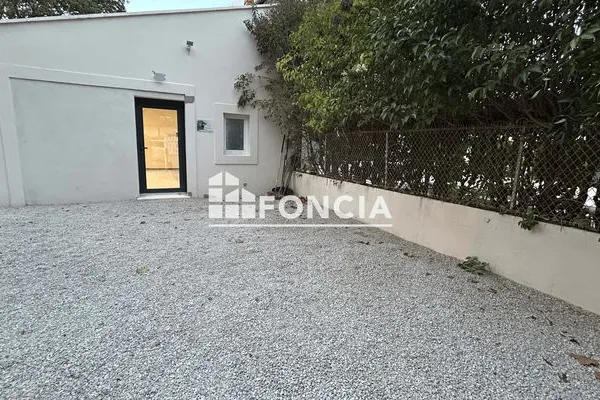Maison 2 pièces 53 m²