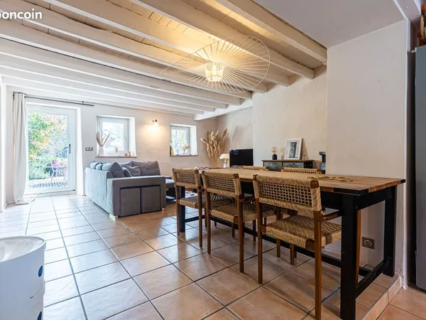 Maison 5 pièces 161 m²