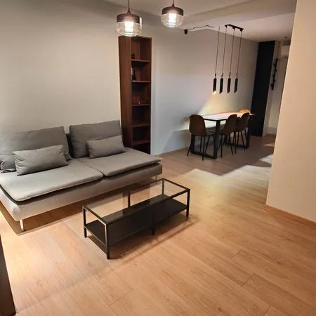 T2 meublé 34m2 design et rénové balcon cave et grenier