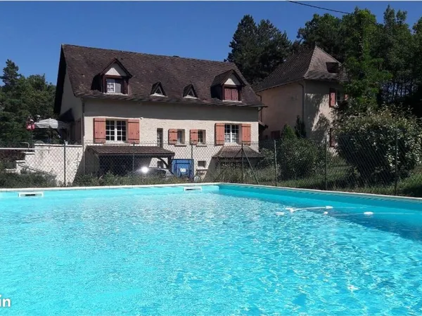 Maison 16 pièces 190 m²