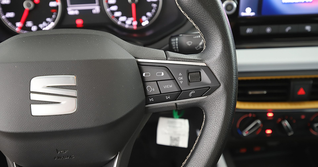 Seat Arona — photo 25