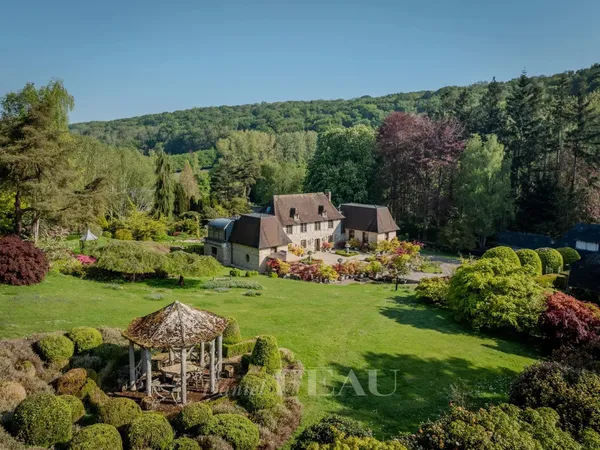 Manoir du XIXème - 5 hectares