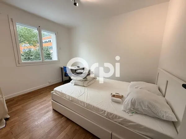 À LOUER - CHAMBRE ÉTUDIANTE EN COLOCATION À SAINT-MARTIN-D'HÈRES