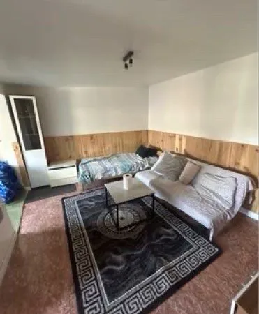 Grand studio